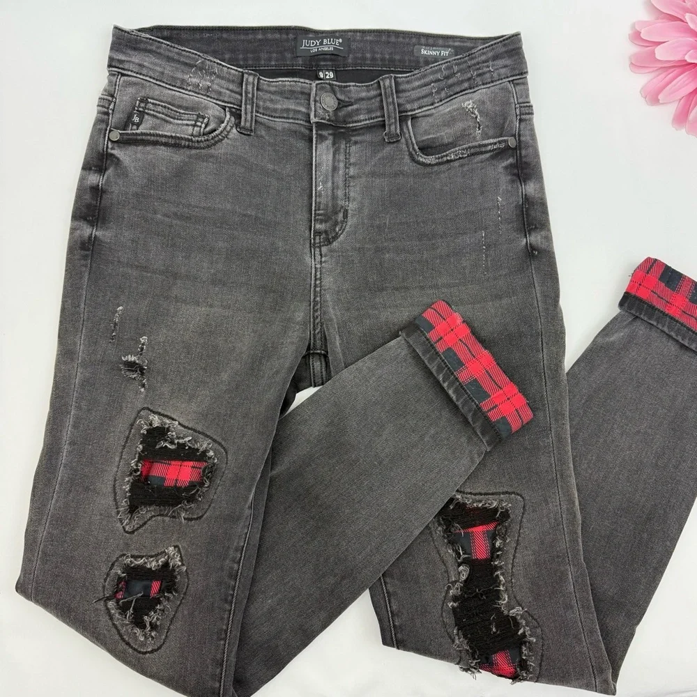 Judy Blue Buffalo Plaid Peek-A-Boo High Rise Skinny Jeans Charcoal Grey Black